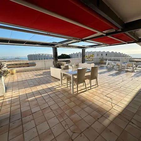 Superbe 3 Pieces Avec Terrasse Pres De La Et Commerces, Parking Inclus - Fr-1-328-233 * La Grande-Motte