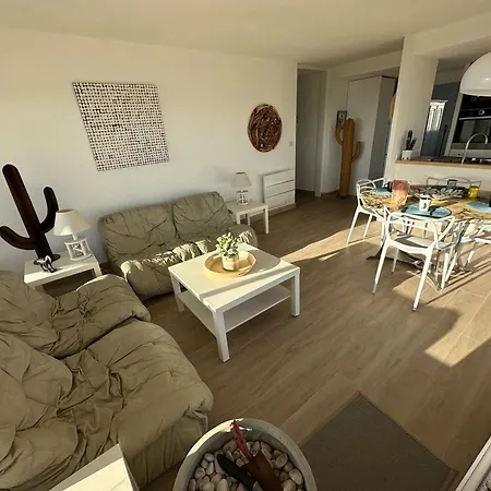 Superbe 3 Pièces Avec Terrasse Près De La Et Commerces, Parking Inclus - Fr-1-328-233 Appartement La Grande Motte